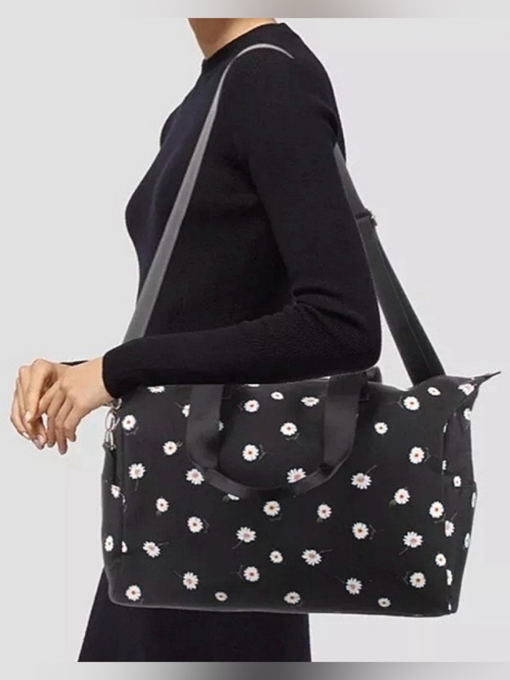 Alice + Olivia Black Daisy Floral Duffle Bag Overnight Tote Weekender Travel Mod